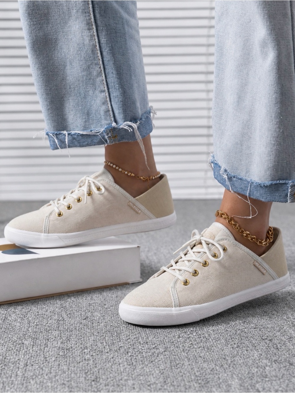 Tommy Hilfiger Cream Canvas Low-Top Sneakers
